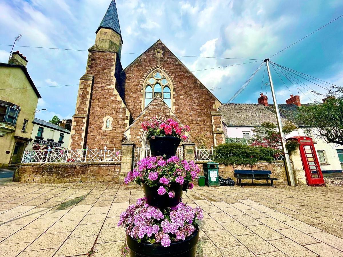 Penderi House Usk With Cymru Holidays Экстерьер фото